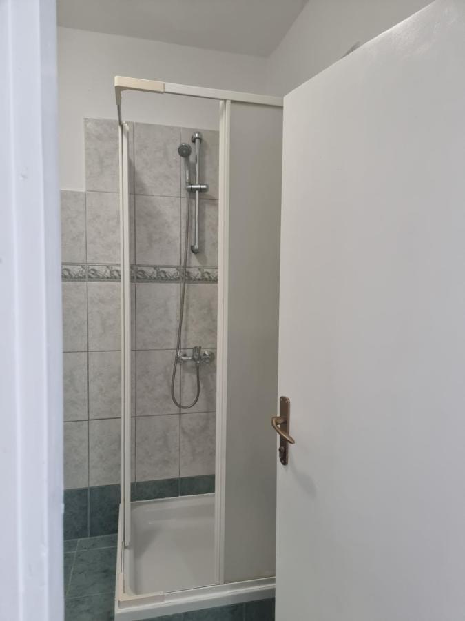 Apartmani Alen Dinjiška Exterior foto