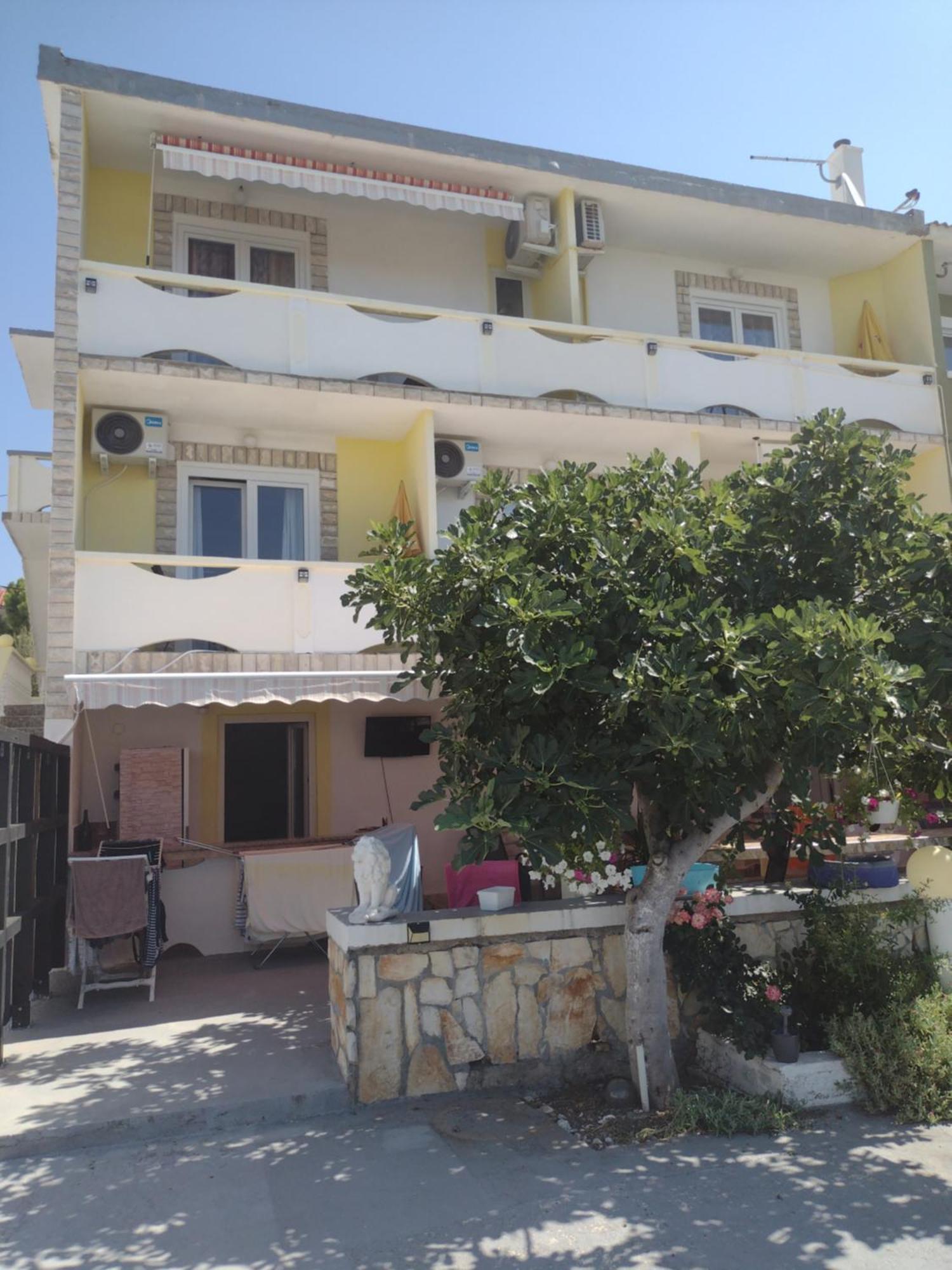 Apartmani Alen Dinjiška Quarto foto